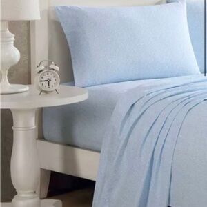 NWT Queen Light Blue Sheets ~ Laura Ashley